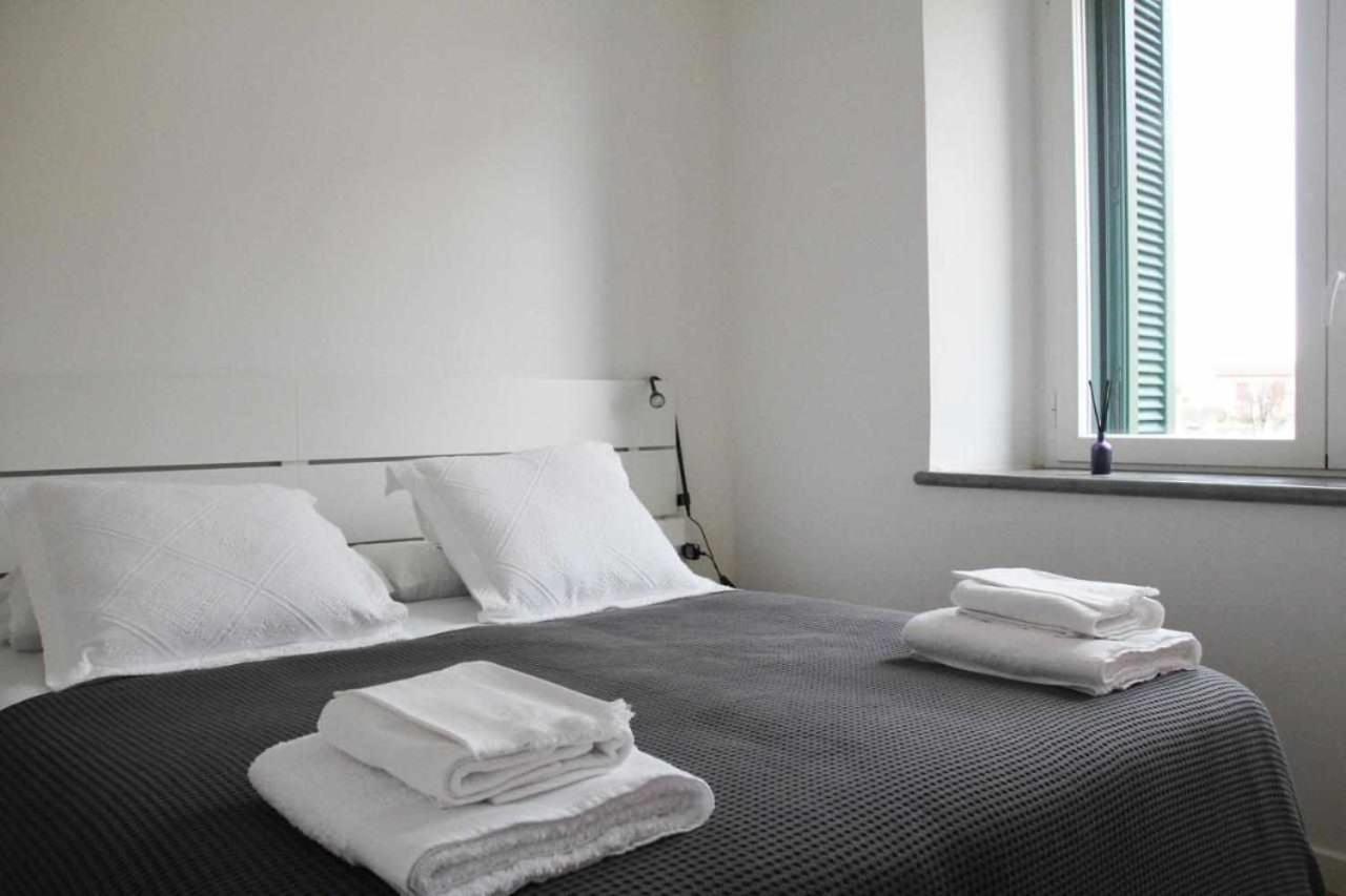 Waterfront Balcony I Grani 1 Resort Style Suite ลีวอร์โน ภายนอก รูปภาพ